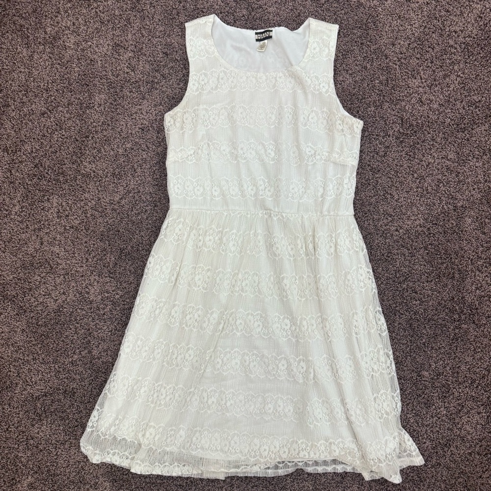HAANI XL womens white Lace Sleeveless lined Dress bridal summer elegant